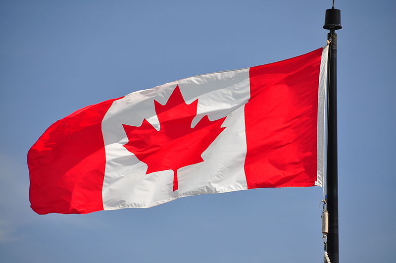 Drapeau_canadien_-_Canadian_flag_(4629119005)